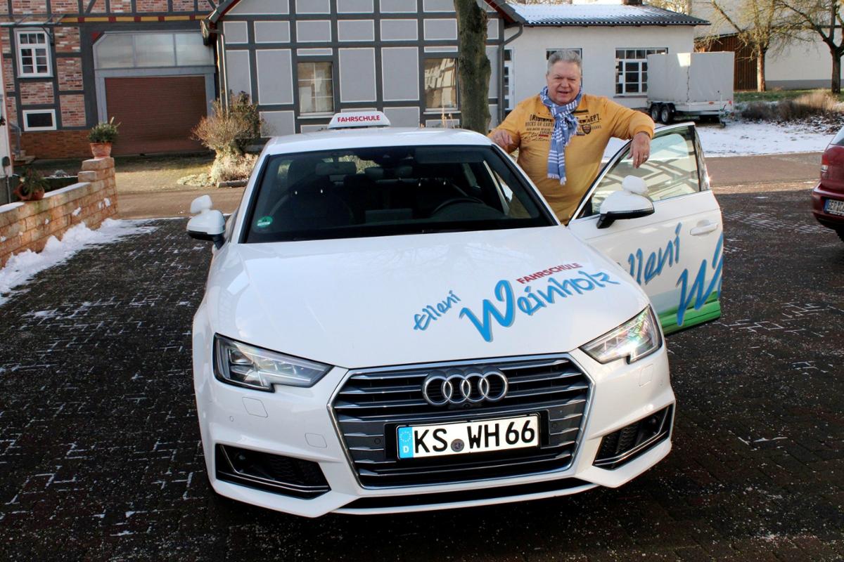 Wolfgang Haase aus Altenstädt ist seit 50 Jahren Fahrlehrer