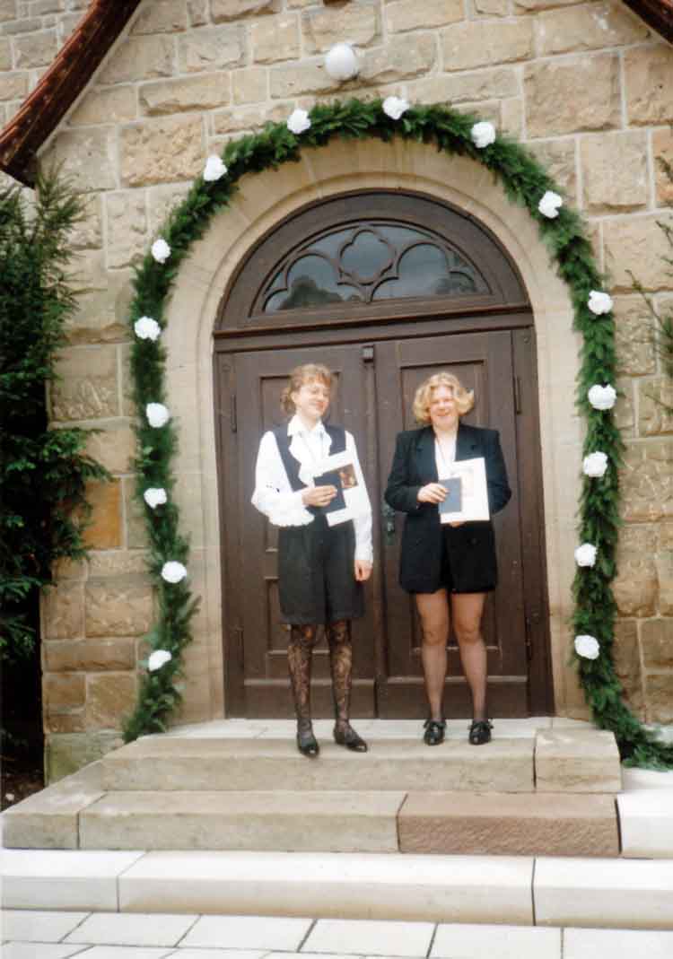 Konfimration1997 ChristinaKimmverhItter EllenSchuettkowskiNET